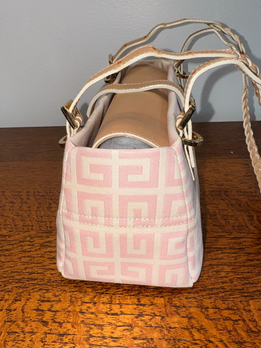 Givenchy Vintage 4G Monogram Canvas Braided Baguette Shoulder Bag w/COA - EUC - Picture 4 of 13